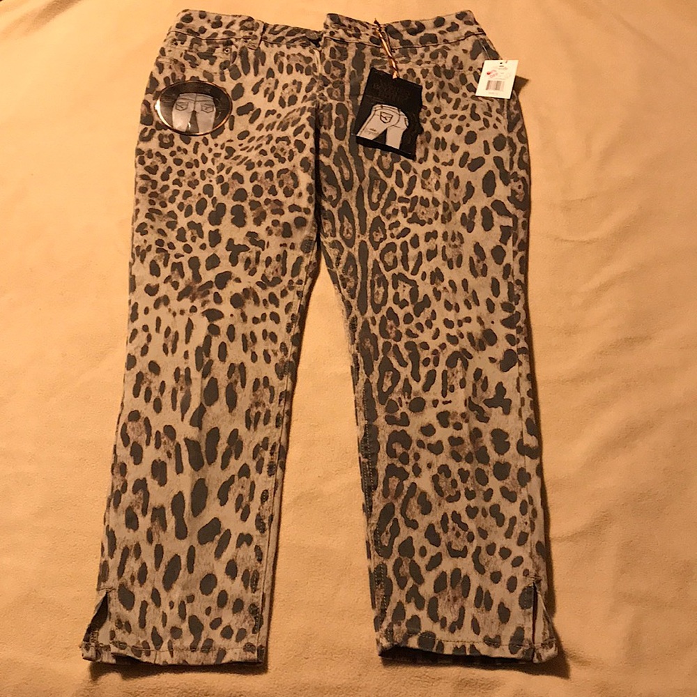 Royality For Me Animal Print Ankle Pant